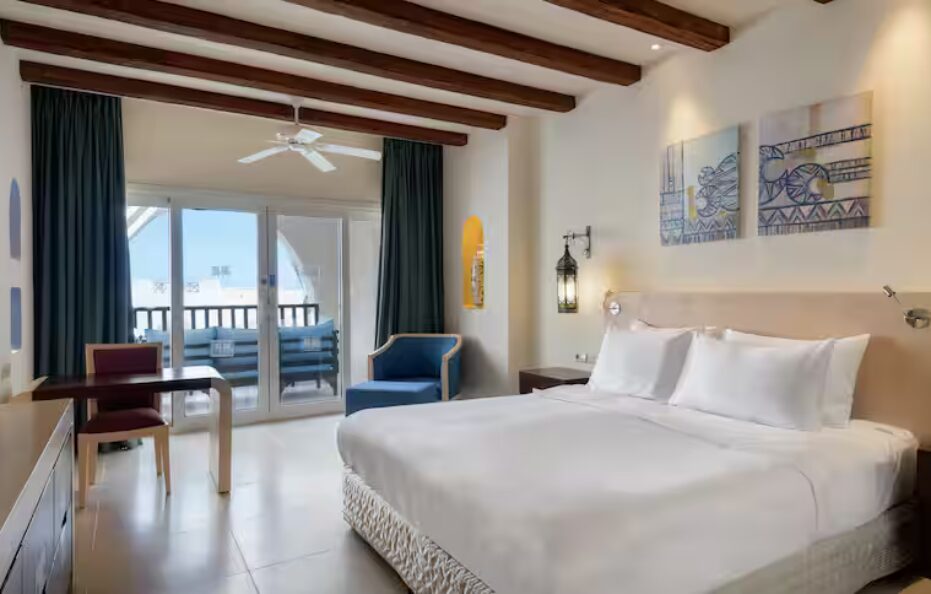 King Guest Room with Sea View